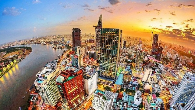 Standard Chartered dự báo tăng trưởng của Việt Nam đạt 3,3%