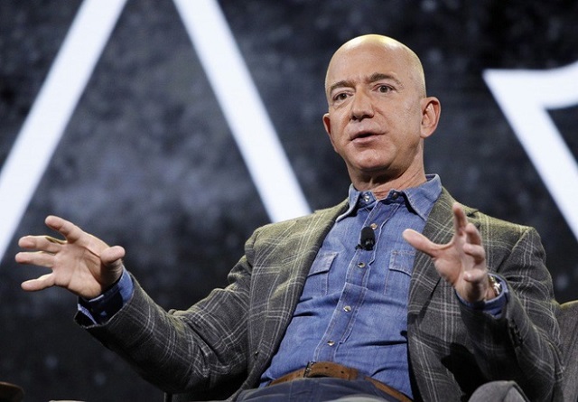 Jeff Bezos trước cơ hội thành tỷ phú nghìn tỷ USD đầu tiên trong lịch sử