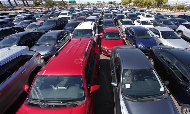 Hàng trăm nghìn ôtô cho thuê sắp đổ bộ thị trường xe cũ