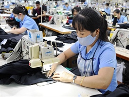 Covid-19 hurts income of 90% of Vietnamese laborers