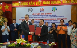 Vietnam and US sign an agreement to strengthen Fisheries Law enforcement