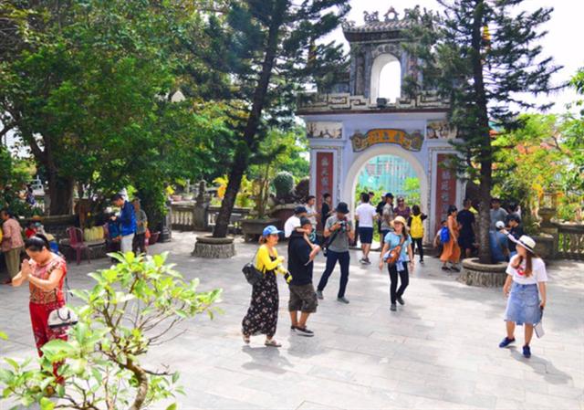 Sau ca nghi nhiễm Covid-19 trong cộng đồng: Công ty du lịch 'sốc', dời tour Đà Nẵng