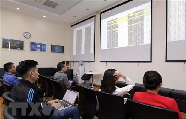 Maximum 130,700 USD fine for listing violations: Draft decree