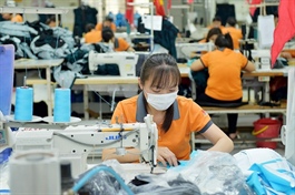 Vietnam gains ground over China in apparel exports to US
