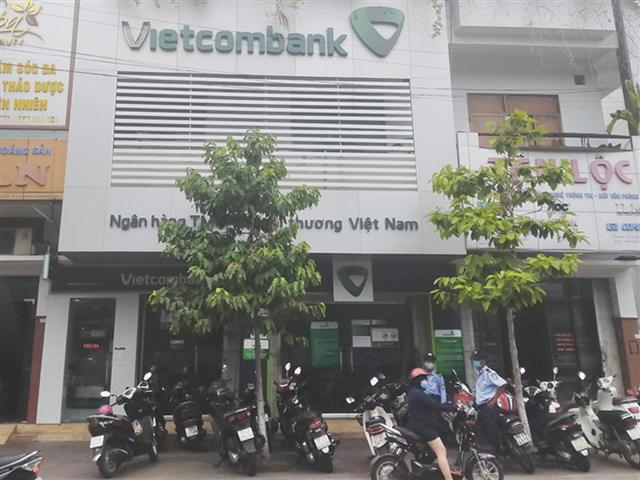 Bình Định: Cán bộ ngân hàng bị tố lừa đảo tiền tỉ đã... tự ý nghỉ việc