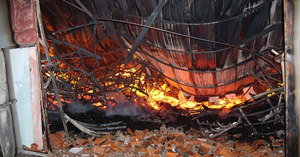 Bình Định: Cháy lớn tại xí nghiệp gỗ rộng hơn 28.000m2, lô hàng chuẩn bị xuất khẩu bị thiêu rụi
