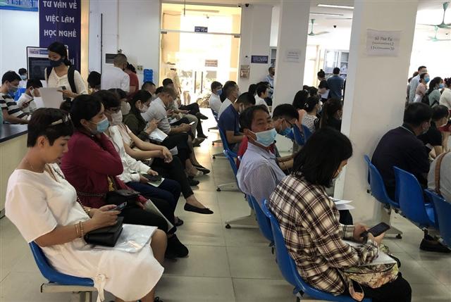 Gần 60.000 người ở Hà Nội đăng ký hưởng trợ cấp thất nghiệp