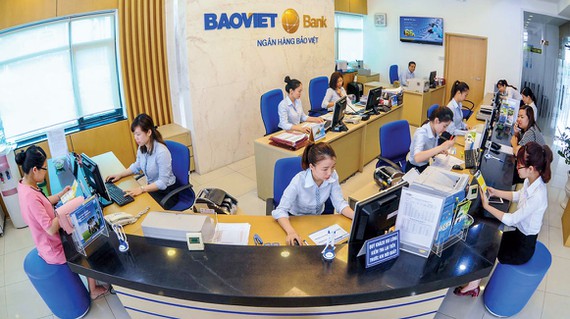 Commercial banks hesitate to list on stock exchange