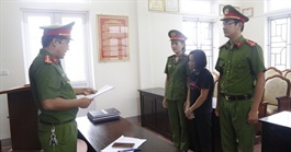 Nữ cán bộ ngân hàng chiếm đoạt gần 3 tỉ đồng của nhiều người rồi bỏ trốn