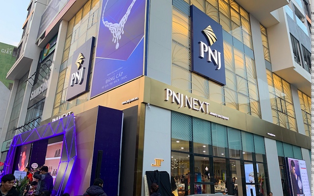https://image.vietstock.vn/2020/10/21/pnj-cua-hang-2_1725575.png
