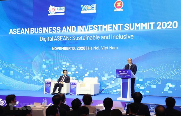 Joint efforts from businesses needed for regional economic recovery: PM