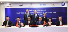 Vietnam, US firms sign US$1 billion LNG power deal in O’Brien visit