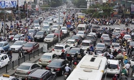 Cut in registration fee revives auto market
