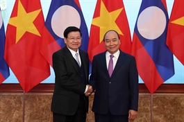 Vietnam and Laos sign 17 cooperation agreements