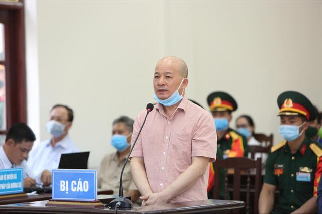 Cựu thứ trưởng Nguyễn Văn Hiến và Út trọc cùng ra tòa phúc thẩm - Ảnh 2.