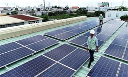 EVN to suspend rooftop solar power purchases