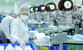Vietnam exports nearly 1.4 billion medical face masks in Covid-19 year