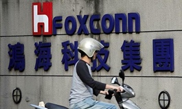 Foxconn unit receives business license for $270 mln Vietnam plant