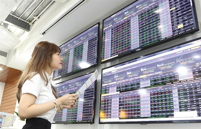 Expectations prop up stock prices