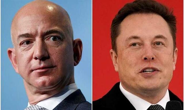 Bezos lấy lại ngôi giàu nhất thế giới từ Musk