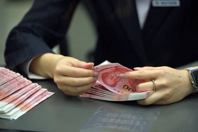 Nợ nần chồng chất, kinh tế Trung Quốc tiến thoái lưỡng nan