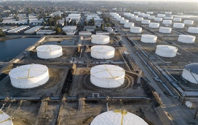 Reuters: Giá dầu sẽ vẫn giữ đà tăng ổn định trong năm 2021