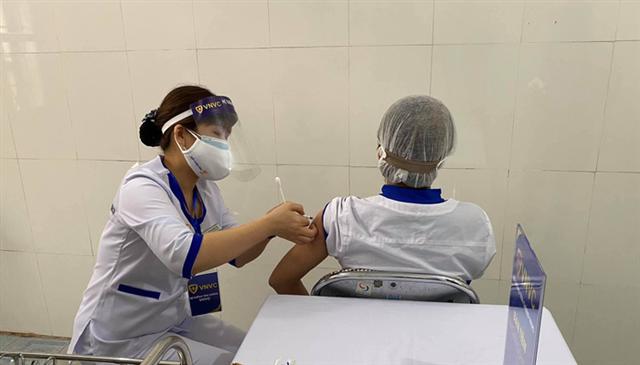 Tỷ lệ phản ứng sau tiêm vaccine Covid-19 tại Việt Nam vẫn ở mức 