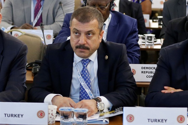 Tổng thống Thổ Nhĩ Kỳ bất ngờ sa thải Thống đốc NHTW vì nâng lãi suất | Fili