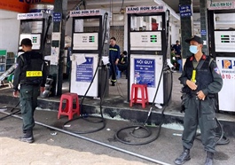 Six more petrol stations in HCMC, Long An under inspection