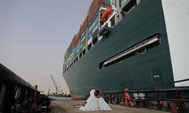 Suez blockage threatens Vietnam trade with Europe, US
