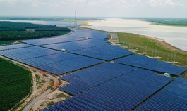 Vietnam plans more solar, wind power cuts