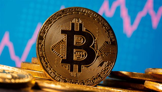 Giá Bitcoin lên gần kỷ lục trước thềm “bước ngoặt quan trọng”