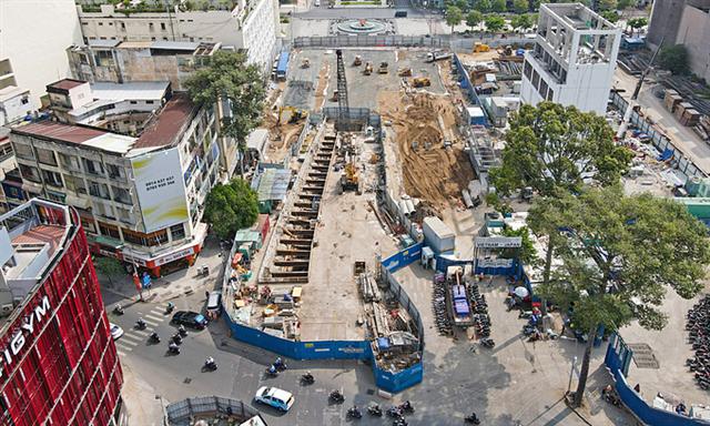 Saigon traders long for business revival with removal of metro project barrier