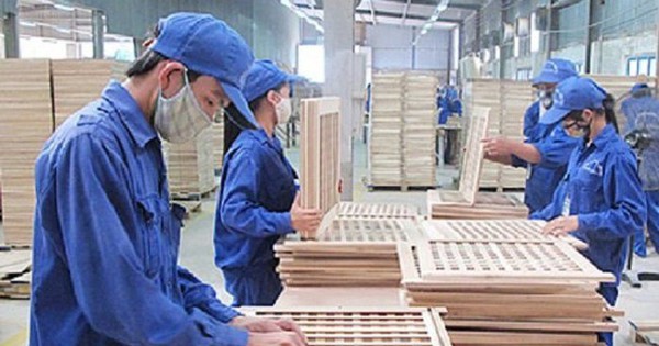 Unprofitable companies scramble to raise capital