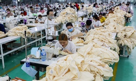 Vietnam textile firms struggle to collect dues from US buyers