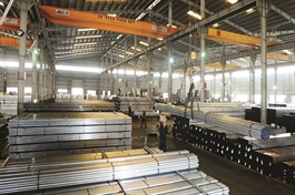 Steel consumption surges by 40% in 4-month period