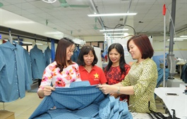 Low prices, labor shortages concern textile, garment businesses