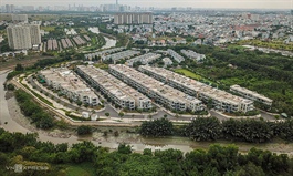 Vietnam urged caution on credit for property market