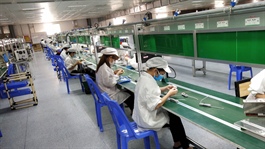 Covid-19 outbreak leads to sharp fall in Vietnam manufacturing output