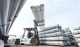 Hoa Phat (HPG) construction steel sales down three months straight