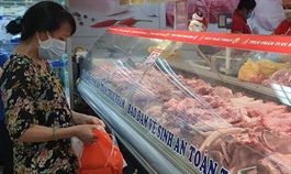 HCMC supermarkets issue tickets to manage shoppers