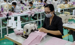 Garment firms fear order plunge