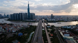 Vietnam slips to bottom on Covid-19 recovery index