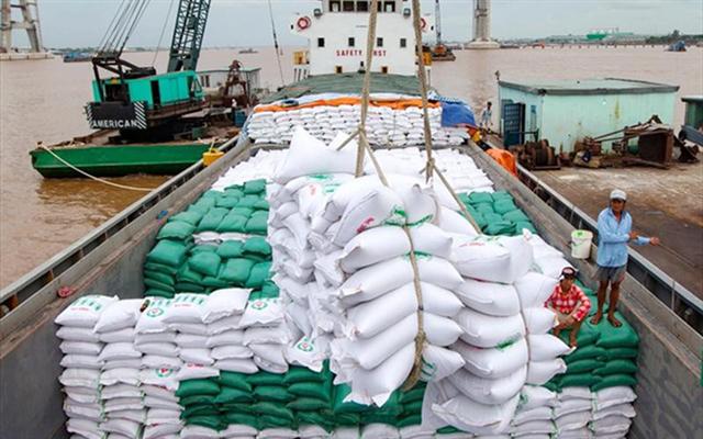 Giá gạo xuất khẩu rớt xuống mức thấp nhất trong 2 năm