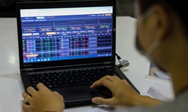 Trading value hits seven-session high