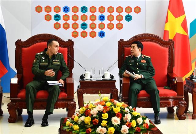 Đại tướng Phan Văn Giang mong muốn Nga hỗ trợ thêm vắc xin Sputnik V