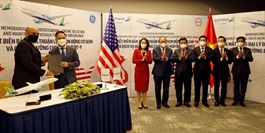 Vietnam, US businesses sign contracts worth over US$2.2 billion