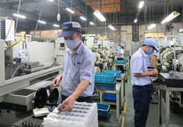 HCMC ‘four green’ scheme to reopen impracticable, say factories