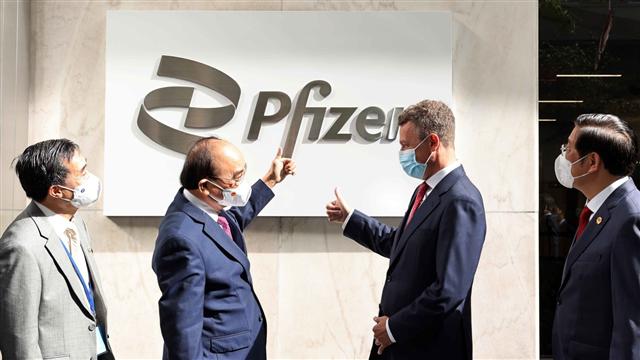 Pfizer cam kết cung cấp đủ 31 triệu liều vắc xin cho Việt Nam trong năm 2021