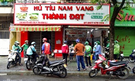 HCMC businesses thrive on reopening day